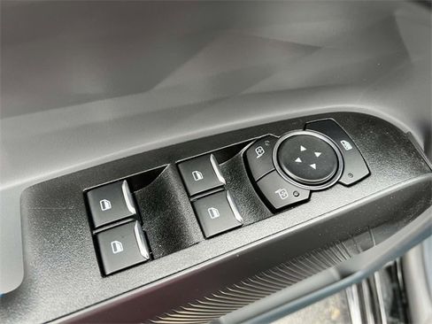 New 2025 Ford Maverick Lobo image 12