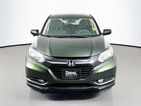 Used 2018 Honda HR-V EX image 3