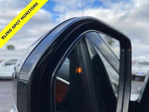 Used 2018 Lincoln Navigator Reserve w/ Technology Package image 23