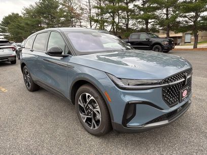 New 2025 Lincoln Nautilus Premier w/ Jet Appearance Package