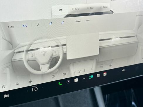 Used 2024 Tesla Model Y Performance image 25