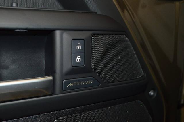 New 2026 Land Rover Defender 110 S AWD/4WD image 19