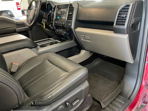 Used 2018 Ford F150 XLT w/ Equipment Group 302A Luxury AWD/4WD image 26