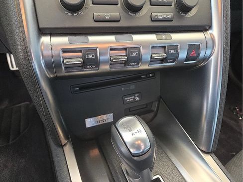 Used 2009 Nissan GT-R Premium AWD/4WD image 17