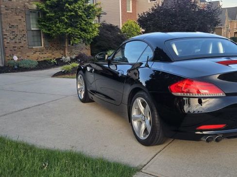 Used 2009 BMW Z4 sDrive30i RWD image 13