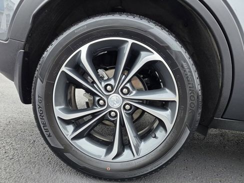 Used 2021 Buick Encore GX Select image 9