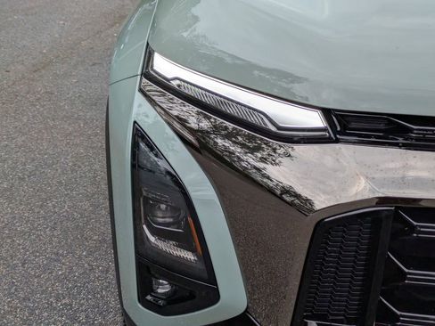 New 2026 Chevrolet Equinox ACTIV w/ Convenience Package III image 11