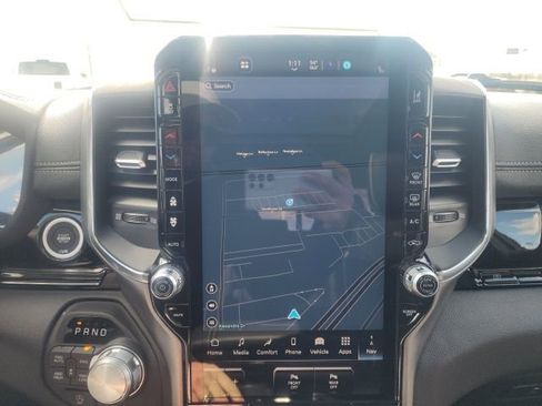 New 2026 RAM 1500 Laramie AWD/4WD image 6