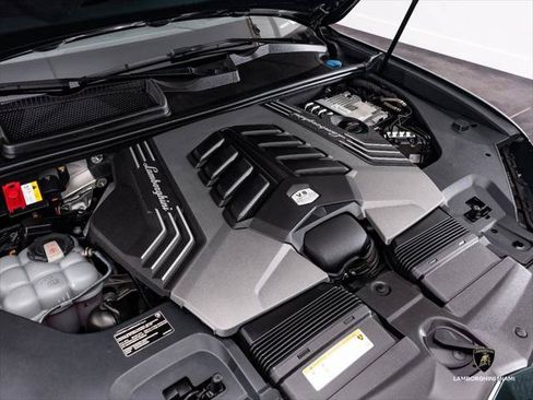 Used 2021 Lamborghini Urus AWD/4WD image 5