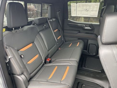 New 2026 GMC Sierra 1500 AT4 w/ AT4 Premium Package AWD/4WD image 28