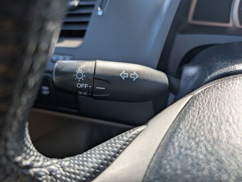 Used 2010 Honda Civic EX-L image 28