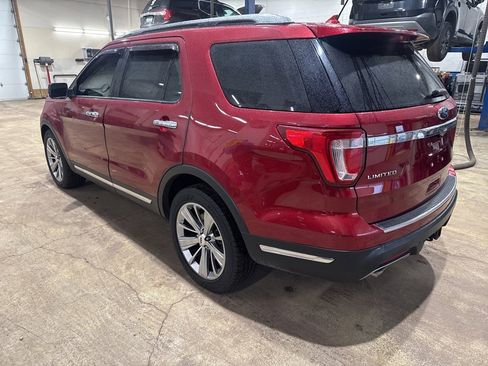 Used 2018 Ford Explorer Limited w/ Equipment Group 301A image 2