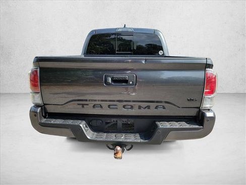 Used 2021 Toyota Tacoma TRD Off-Road w/ Technology Package AWD/4WD image 6