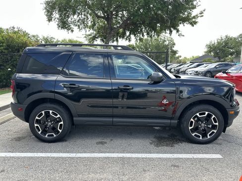 Used 2023 Ford Bronco Sport Outer Banks image 10