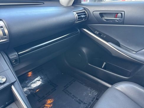 Used 2016 Lexus IS 300 AWD image 15