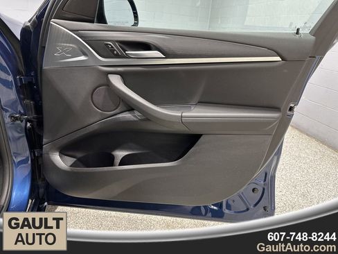 Certified 2024 BMW X3 xDrive30i w/ Premium Package image 17