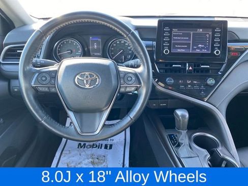 Used 2023 Toyota Camry SE image 6
