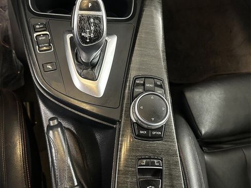 Used 2016 BMW 428i xDrive Convertible image 18