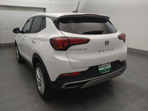 Used 2024 Buick Encore GX Preferred FWD image 5