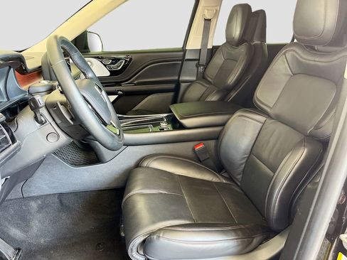 Used 2023 Lincoln Aviator Reserve w/ Equipment Group 201A AWD/4WD image 22