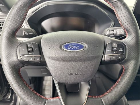 Used 2025 Ford Escape ST-Line FWD image 14