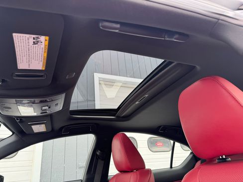 Used 2022 Lexus IS 350 F Sport image 8