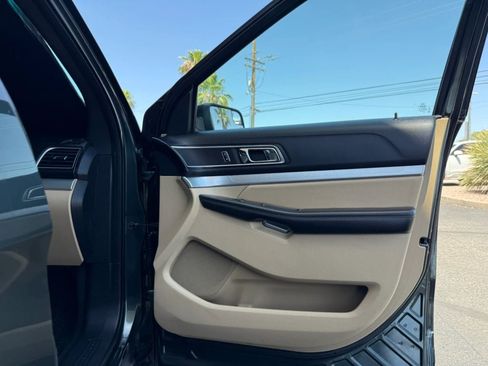 Used 2016 Ford Explorer XLT w/ Equipment Group 202A FWD image 33