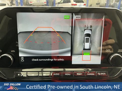 Used 2024 Nissan Pathfinder Platinum image 7