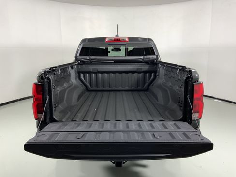 Used 2024 Chevrolet Colorado LT w/ LT Convenience Package III image 19