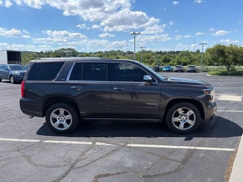 Used 2015 Chevrolet Tahoe LTZ AWD/4WD image 5