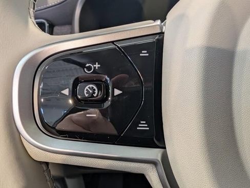 New 2026 Volvo XC90 B6 Ultra w/ Protection Package AWD/4WD image 17
