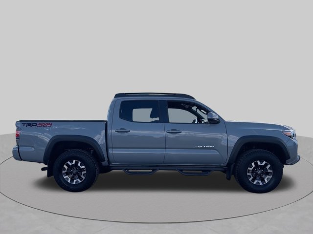 Used 2020 Toyota Tacoma TRD Off-Road w/ Technology Package AWD/4WD image 11