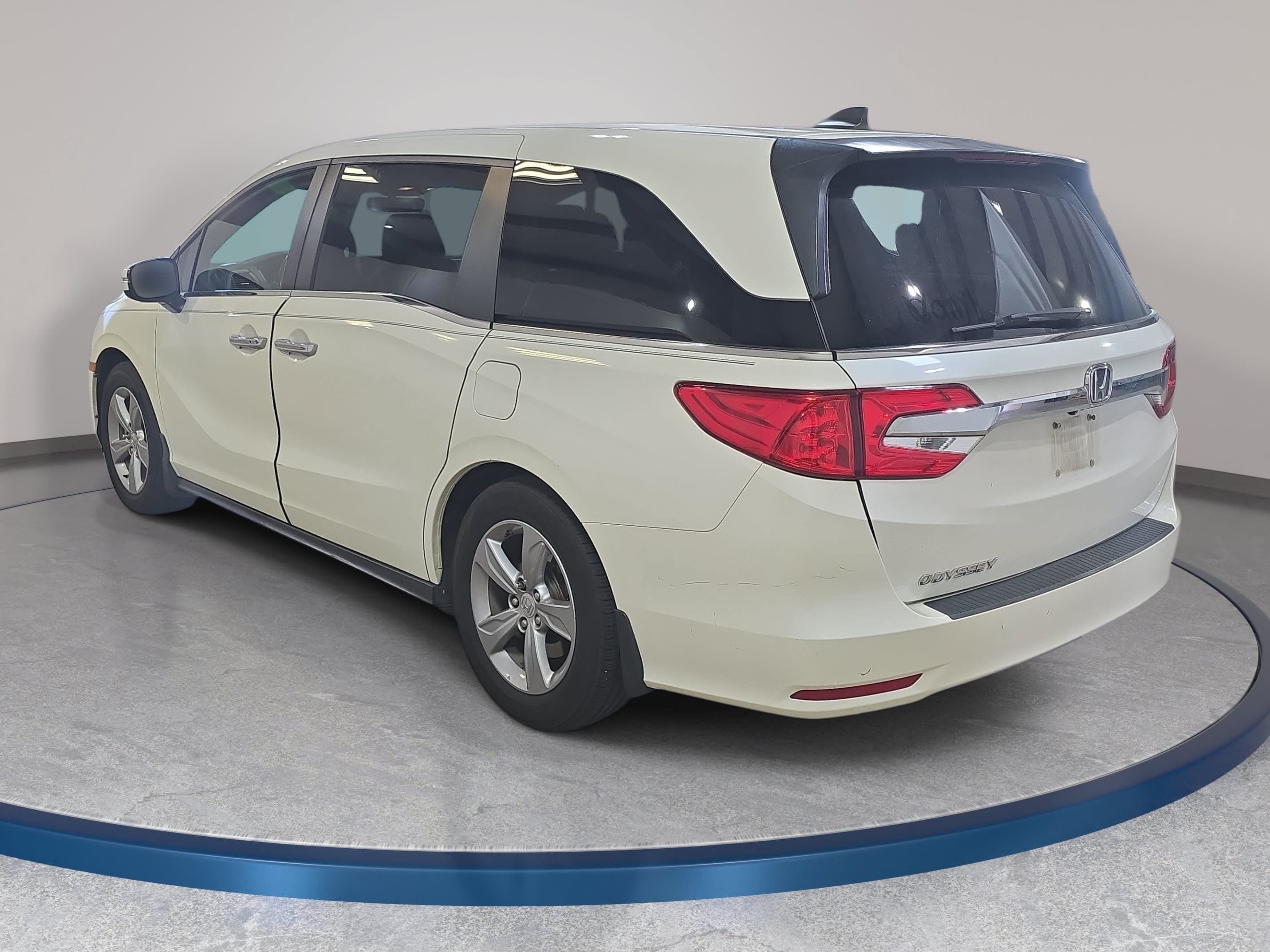 Used 2018 Honda Odyssey EX-L image 8
