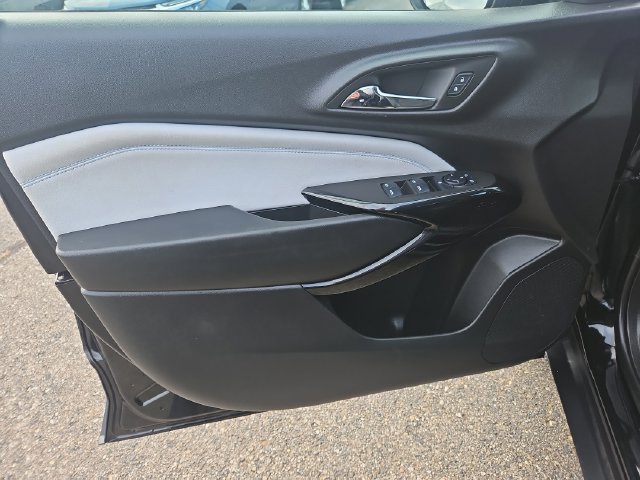 Used 2025 Chevrolet Trax LT w/ Driver Confidence Package FWD image 11