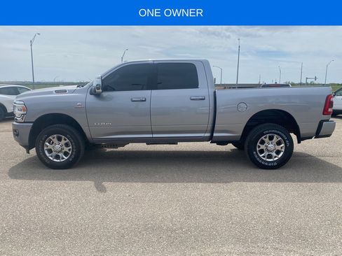Used 2024 RAM 2500 Laramie AWD/4WD image 3
