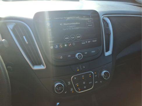 Used 2023 Chevrolet Malibu LT image 16