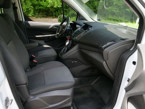 Used 2015 Ford Transit Connect XL FWD image 31