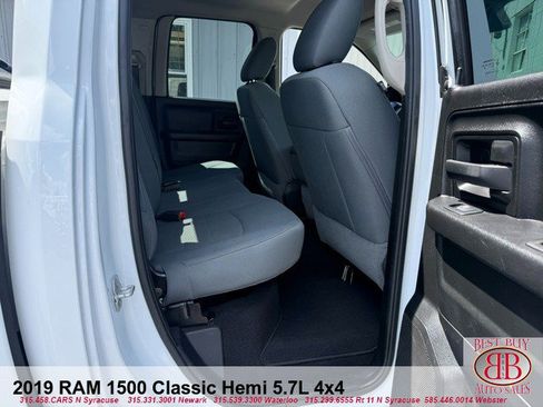 Used 2019 RAM 1500 Express w/ Express Value Package AWD/4WD image 12