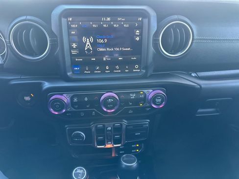 Used 2021 Jeep Gladiator Overland w/ Popular Equipment Package image 6