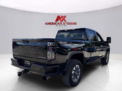 Used 2023 Chevrolet Silverado 2500 Custom w/ Custom Value Package AWD/4WD image 6