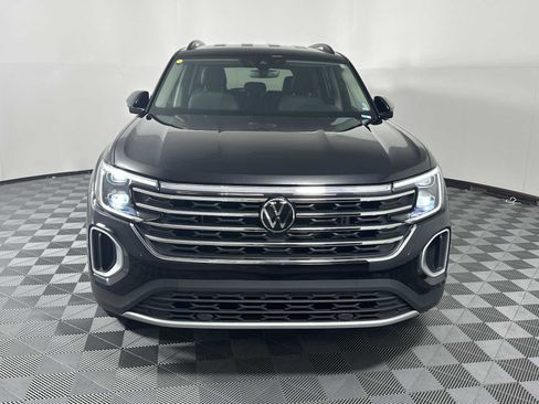 Used 2024 Volkswagen Atlas SE image 4