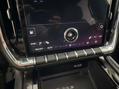 Used 2026 GMC Yukon XL Elevation w/ LPO, Floor Liner Package AWD/4WD image 31