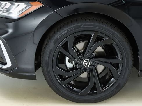 New 2026 Volkswagen Jetta SE FWD image 42