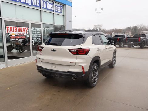 New 2026 Chevrolet TrailBlazer RS w/ Driver Confidence Package FWD image 3