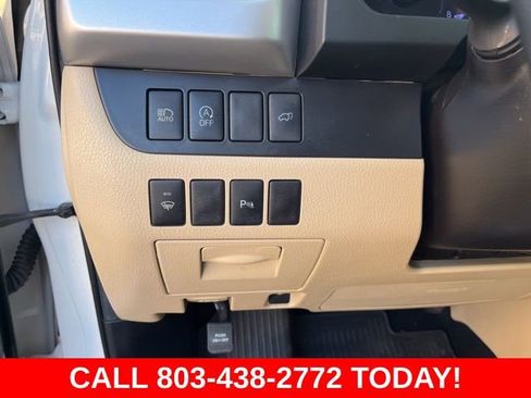 Used 2019 Toyota Highlander Limited image 30