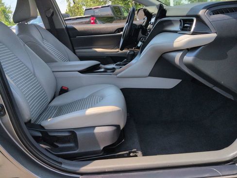 Used 2024 Toyota Camry SE FWD image 24