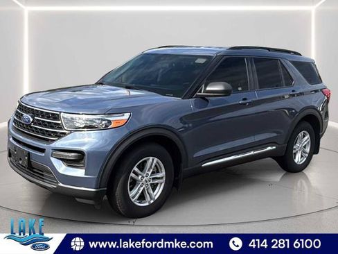Certified 2021 Ford Explorer XLT w/ Class III Trailer Tow Package AWD/4WD image 3
