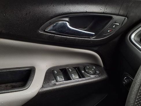 Used 2023 Chevrolet Equinox LT image 17