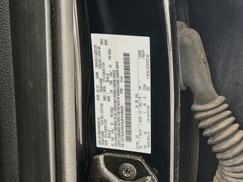 Used 2018 Ford F150 XL w/ Equipment Group 101A Mid AWD/4WD image 12
