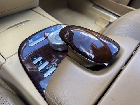 Used 2007 Mercedes-Benz S 600 image 9